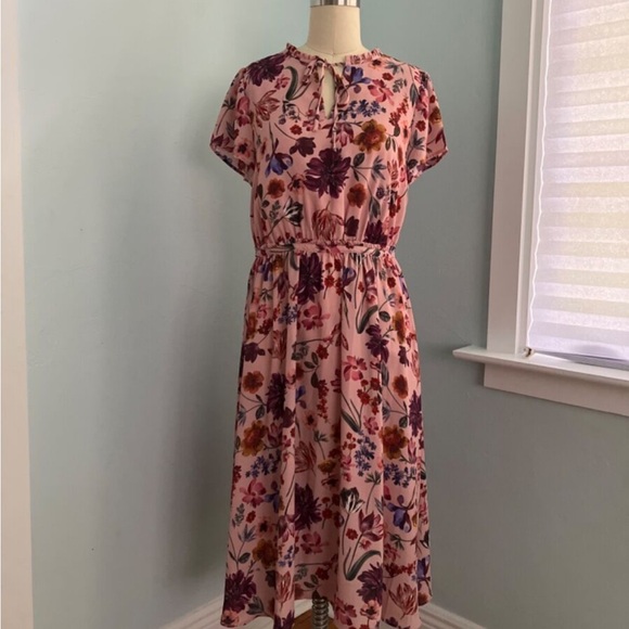 J. Crew Dresses & Skirts - J Crew EUC XL Garden Floral Print Midi Fit And Flare Short Sleeved Dress